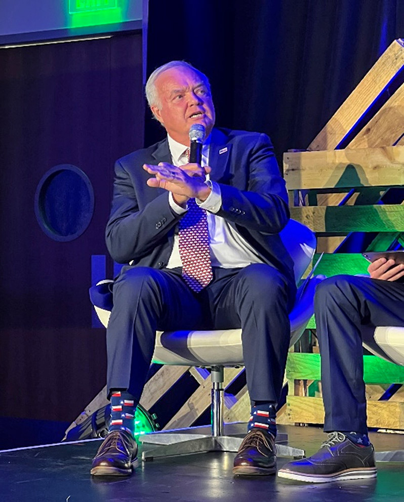 Commissioner Christian speaks on panel at EarthX