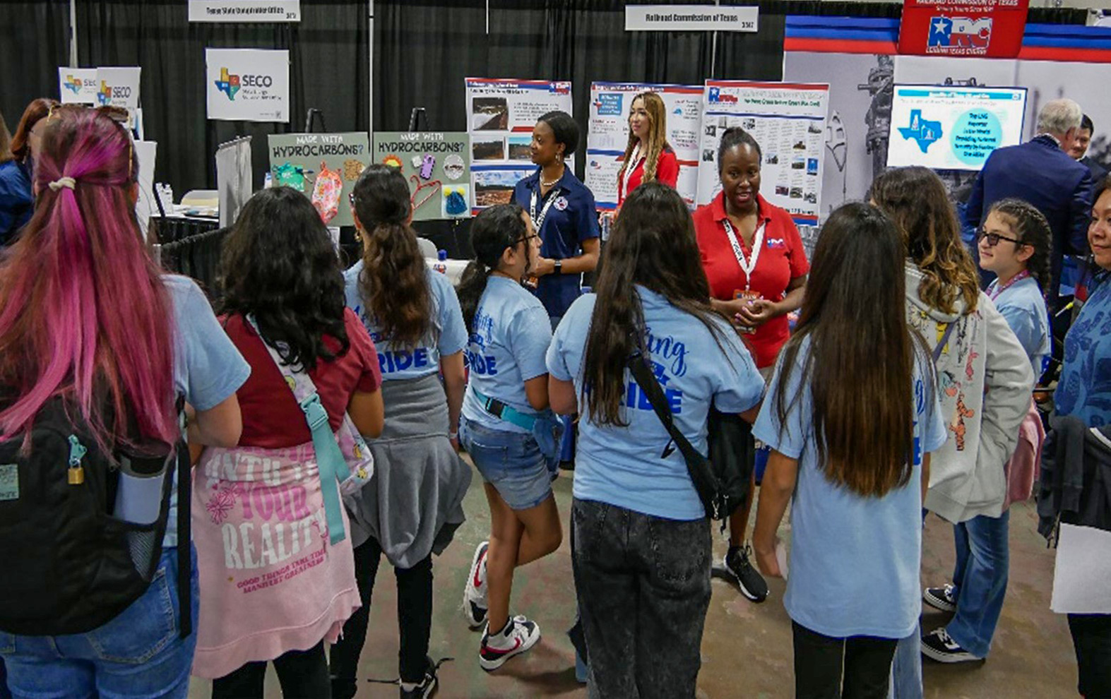 School group at RRC Expo booth