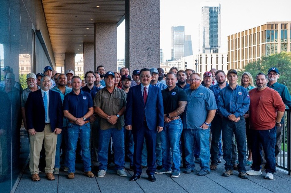 Attendees and RRC leadership pose during the Electrical Transmission and Distribution course